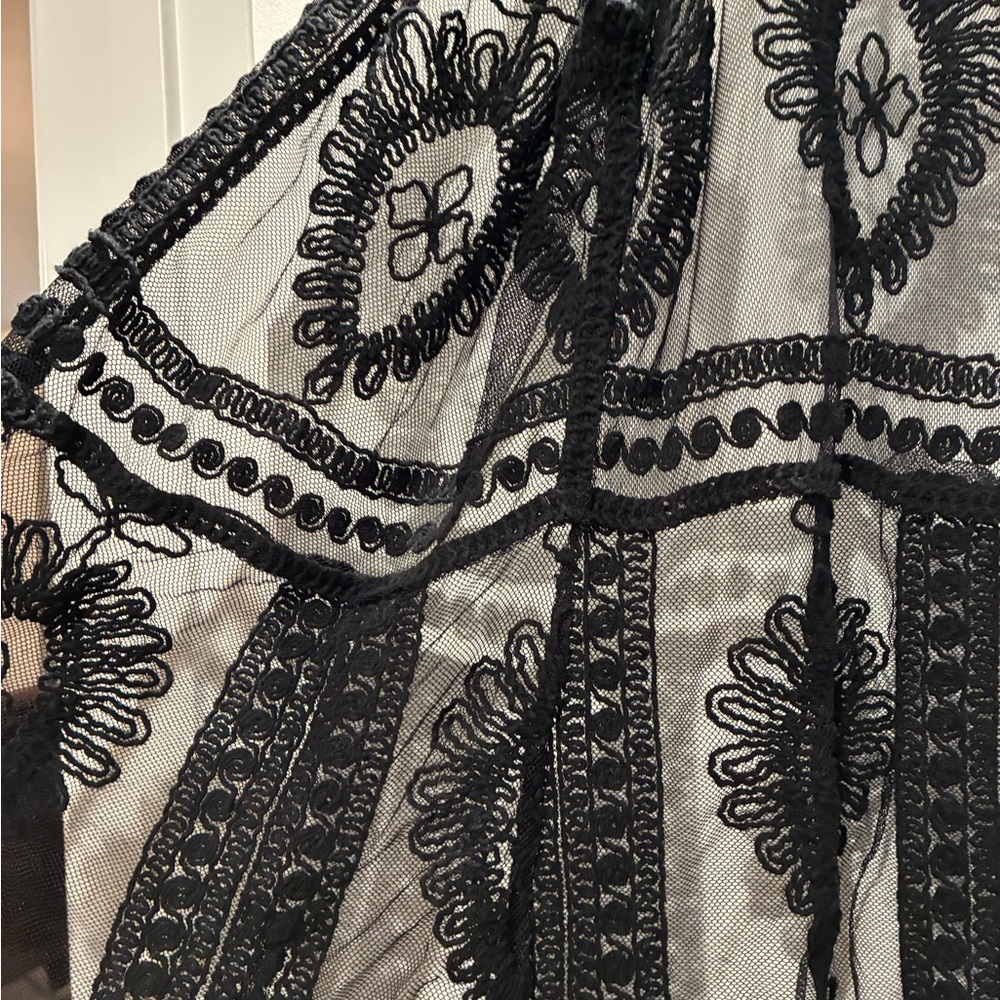 Elegant Black Lace Vest, Womens 18W plus Cato fashions - Picture 4 of 5